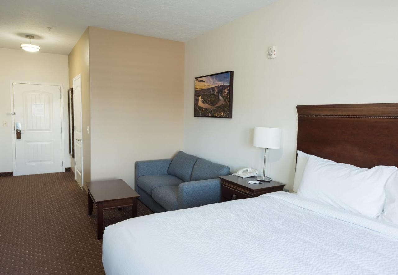 Landmark Inn And Suites فيرنال المظهر الخارجي الصورة